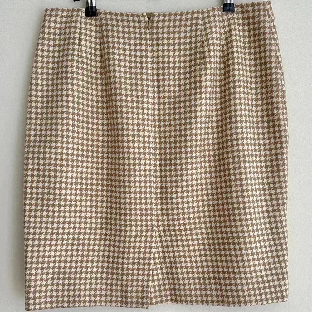 Ann Taylor LOFT Tan and Cream Houndstooth Wool Blend Pencil Skirt, Size 12 - Picture 13 of 16
